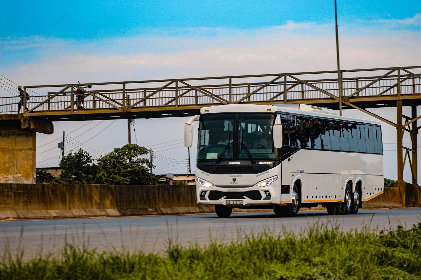 Luxury coach: 40 to 49 seats; Volvo 9600, Scania, Mercedes-Benz, BharatBenz multi-axle